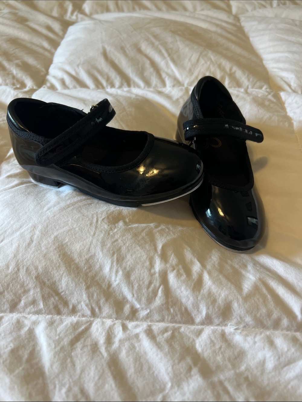 Stella Toddler Black Tap Shoes with Velcro Strap